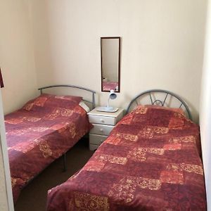 Twin Room Private Bathroom